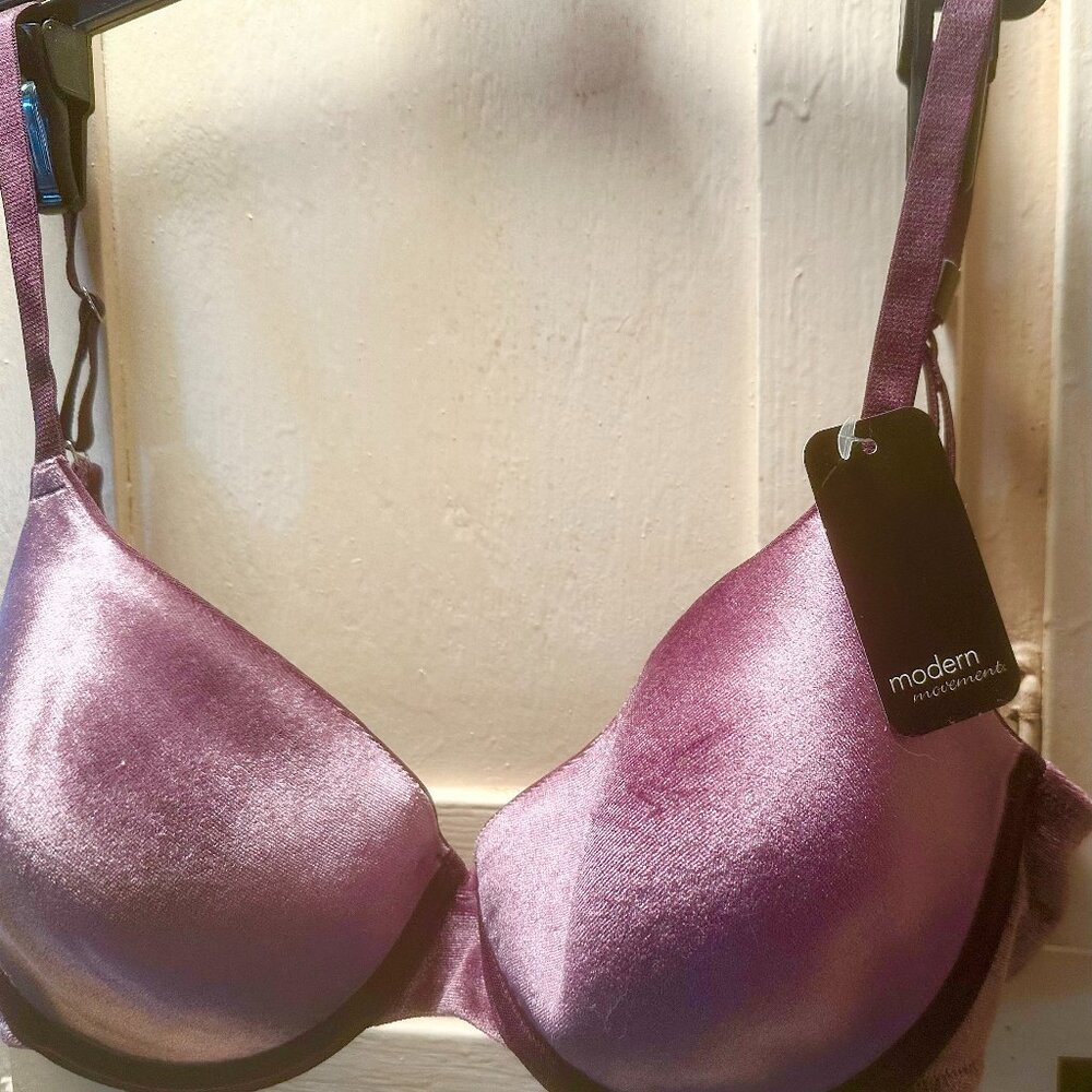Modern Movement Size 34 B Blackberry (purple)